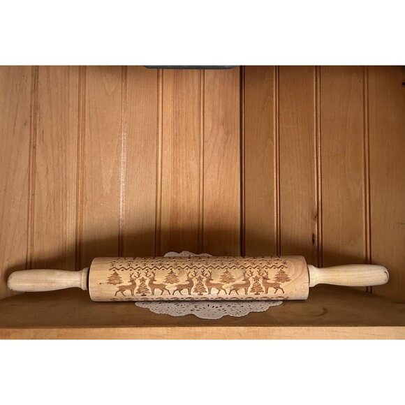 Embossed Wooden Biscuit Cutter Rolling Pin Shortbread Christmas Reindeer Springe - Picture 1 of 4